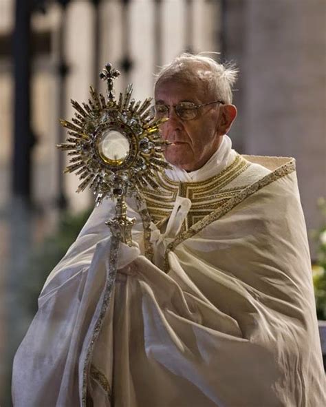 La Santidad Como Tarea Papa Francisco Solemnidad Del Santísimo