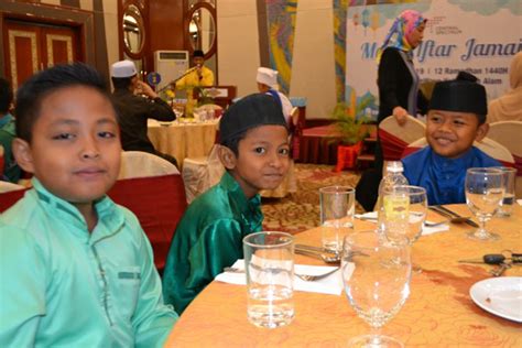 Central spectrum (m) sdn bhd. Spreading the blessings of Ramadan - Central Spectrum (M ...