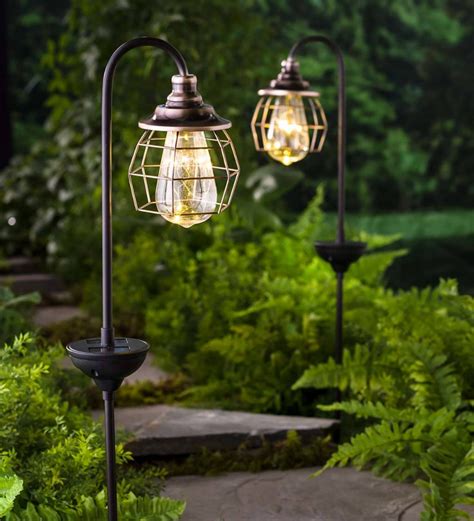 The 10 Best Outdoor Solar Lights Of 2022 Based On Lab Testing Solar