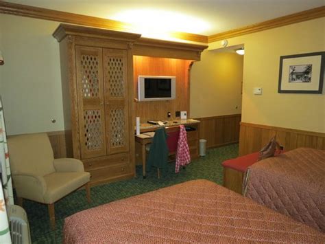Standard Sized Room Picture Of Wilson Lodge At Oglebay Resort