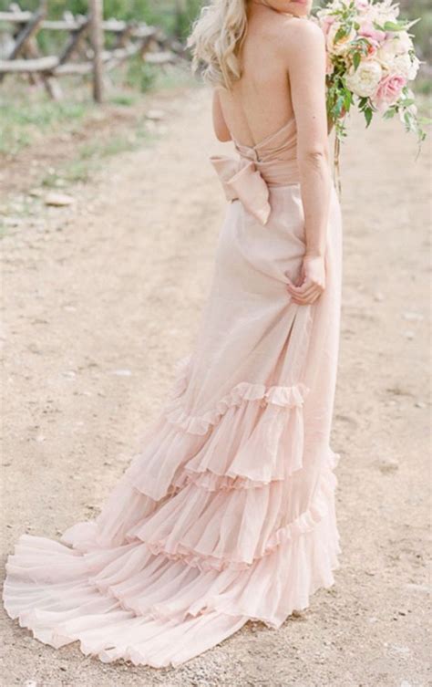 Enjoy your dream wedding with our flowers. 15 Sweet Peach & Blush Wedding Dresses | Deer Pearl Flowers