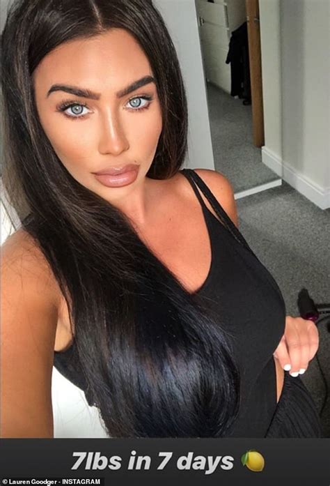 Lauren Goodger Puts On An Eye Popping Display As She Showcases Her Curves Daily Mail Online