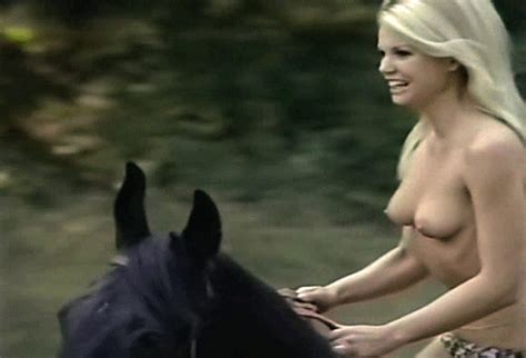 Shes Riding Her Horse Topless Nudeshots