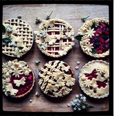16 Intricate Pie Crusts That Are Almost Too Pretty To Eat Decorative Pie Crust Fancy Pie