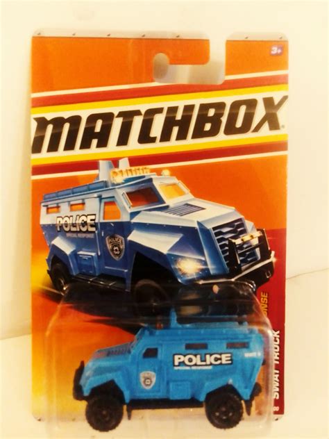 Matchbox 2011 59 Blue Swat Esu Truck Emergengy Response Series Mint On
