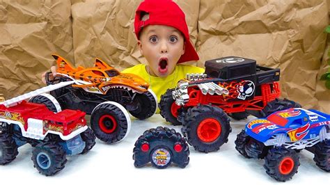 Vlad Dan Niki Bersenang Senang Dengan Mainan Hot Wheels Monster Truck
