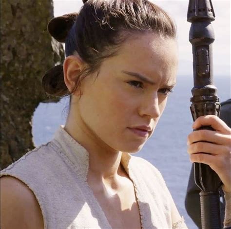 Daisy Ridley As Rey Star Wars Rey Star Wars Star Wars Movies