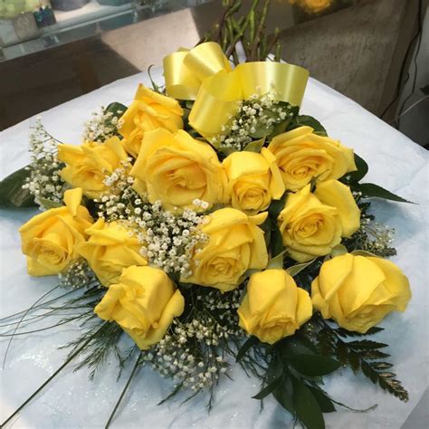 Dozen Yellow Roses Myflowerstogo
