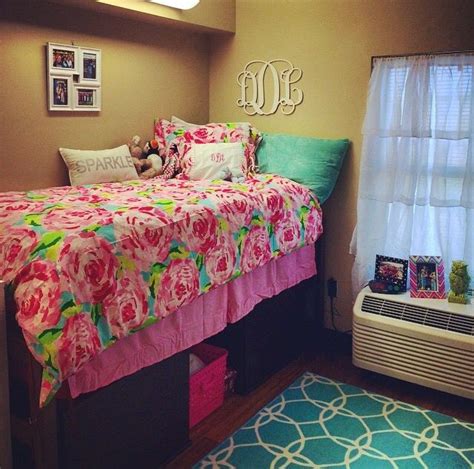 Lilly Pulitzer Dorm At University Of South Alabama Dorm Room Inspiration Girls Dorm Room