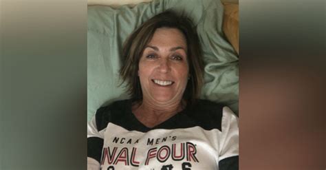 Mom Sends Selfie To Daughter From Wrong Dorm Room — Inspiremore