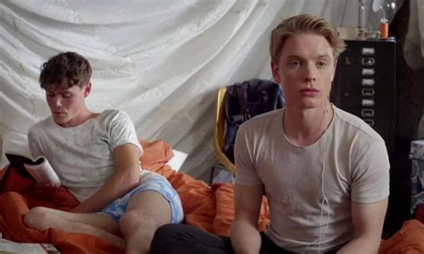 freddie fox suggests being lgbtq is an acting asset gayety