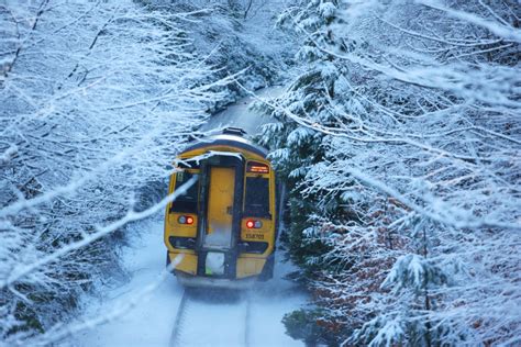 Which Trains Are Cancelled Tonight Due To Uk Snow Forecasts Latest On