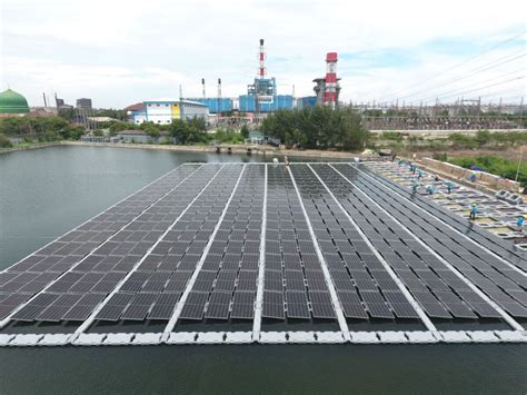 Indonesias Largest Floating Solar Plant Goes Online Pv Magazine