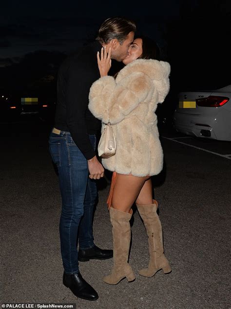 Towies Yazmin Oukhellou And James Lock Pack On The Pda Daily Mail Online