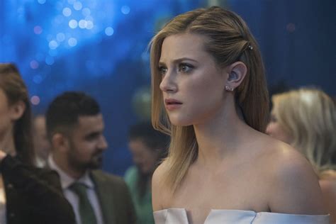See More Of Lili Reinhart As Betty On Riverdale Shows Riverdale Riverdale