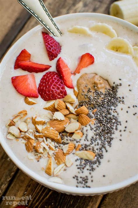 Cinnamon Roll Protein Smoothie Bowl Run Lift Eat Repeat