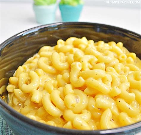 This easy vegan mac and cheese can be made in a few simple steps, has a hint of spice and will be your new favorite plant based comfort food. Velveeta Mac and Cheese Makes Dinner Easy Tonight!