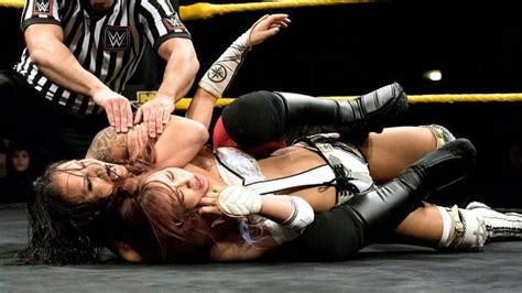 Page 2 5 Most Dangerous Submission Holds For Female Wrestlers In Wwe