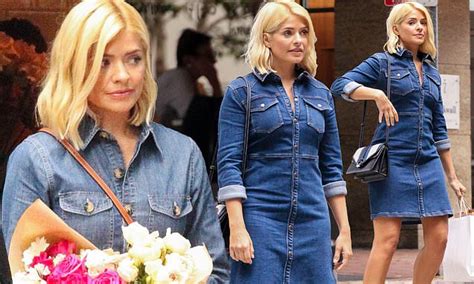 Holly Willoughby Shows Off Her Trim Figure As She Poses For Denim Shoot Before Leaving Australia