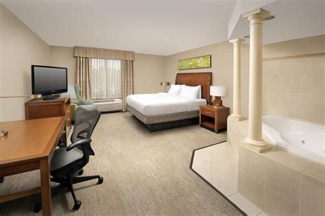 Hotels With Jacuzzi In Room In Atlanta 16 Whirlpool And Hot Tub Suites