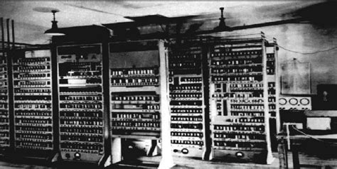 The first generation of computers was launched in the middle of the 20th century, specifically between 1946 and 1958, a period that generated great technological. First Generation of Computer - KNOW PROGRAM