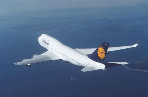 With A 212 Foot Wingspan And Seating For 344 Passengers The Boeing 747