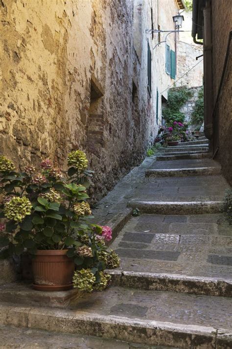 Old Street In Cortona Tuscany Italy Stock Image Image Of Ancient