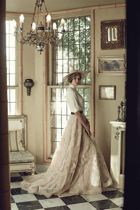 Victorian Inspired Wedding Dresses To Obsess Over Victorian Style