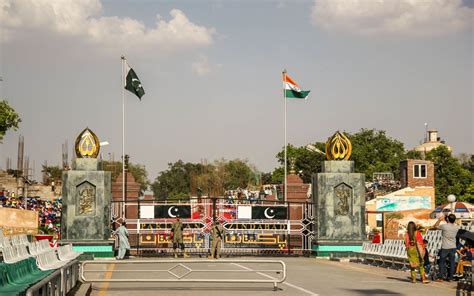 Wagah Border Lahore Location Timings And More Zameen Blog
