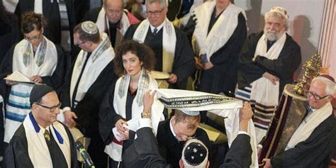 4 Rabbis Ordained In Poland Close To Wwii Anniversary In Sign Of