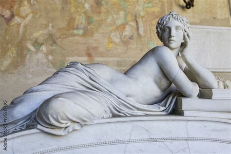 Sculpture Of A Beautiful Naked Woman In A Greek Style Foto Poster