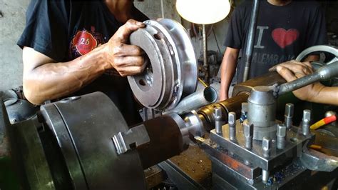 Trik Buat Rol Pipa Di Mesin Bubut Lathe Machine Youtube