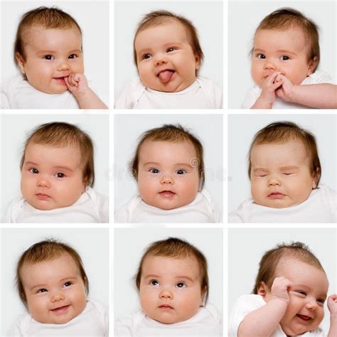 Bebé Lindo Asiático Que Hace Diversas Expresiones Faciales Foto De