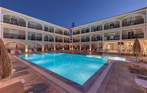 Athina Apts Resort Kalamaki Grecia Prezzi E Recensioni 2024