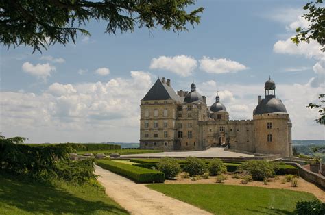 44 Most Beautiful French Chateaus (Photos) | French chateau, Chateau ...