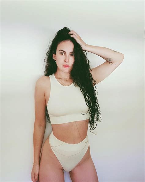 Rumer Willis Poses In A Sexy Bikini And Lingerie After Beating
