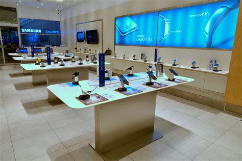 Samsung Opens First Ever Experience Store In Genting Retail In Asia