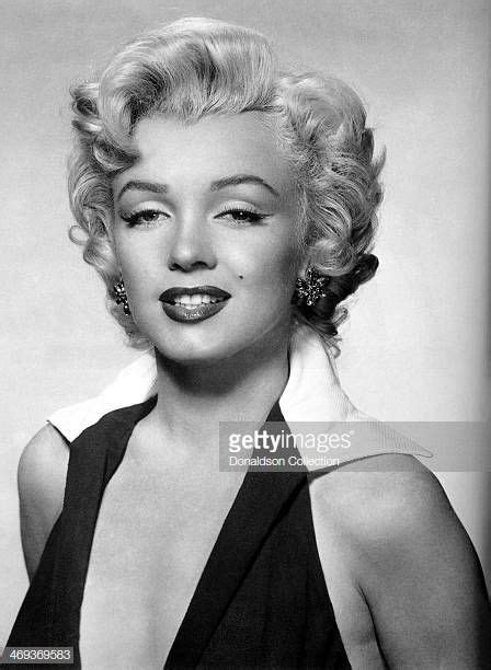 Actress Marilyn Monroe Poses For A Portrait Circa In Los Photo Hot Sex Picture