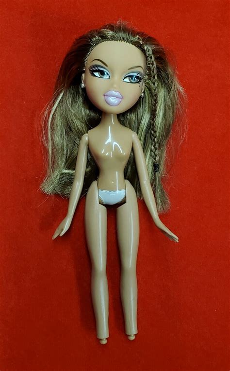 Yasmin Bratz Fashion Doll 1st First Edition MGA 2001 Rare