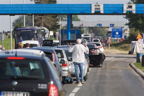 Slobodna Dalmacija Srpski Carinici U Li U Eurozonu Svaki Albanac S