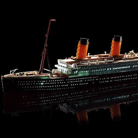 Academy 14220 1700 Rms Titanic Led Set Mcp Plastic Model Kit