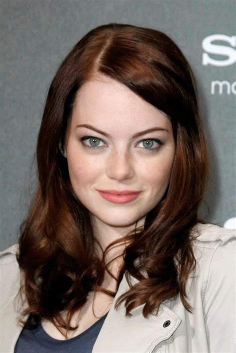 We provide easy how to style tips as well as letting you know which hairstyles will match your face shape, hair texture and hair density. Pin by Jamie on Hair | Emma stone hair color, Emma stone ...