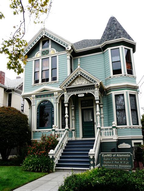 Victorian Houses Are Eye Candy Victorian House Colors Victorian