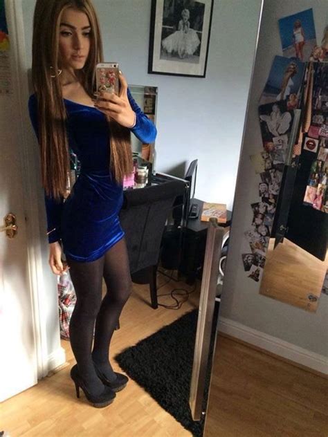 Selfies In Hose Foto Long Legs Selfie Pinterest