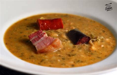 Luego se hornea con pimientos de tres. Como Hacer Un Cocido En El Horno