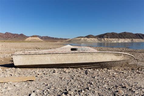 Lake Mead Drought Level Reveals Sunken Boat Stock Image Image Of Park
