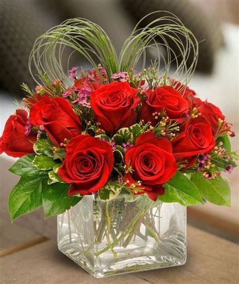 33 Beautiful Valentine Flower Arrangements That You Will Like Magzhouse