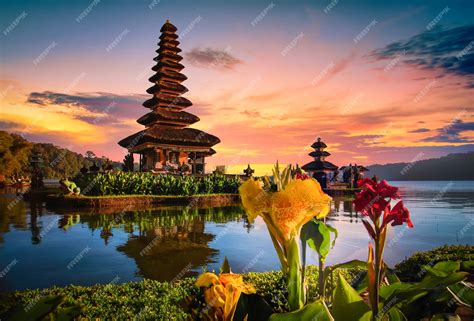 Premium Photo Pura Ulun Danu Bratan Hindu Temple On Bratan Lake