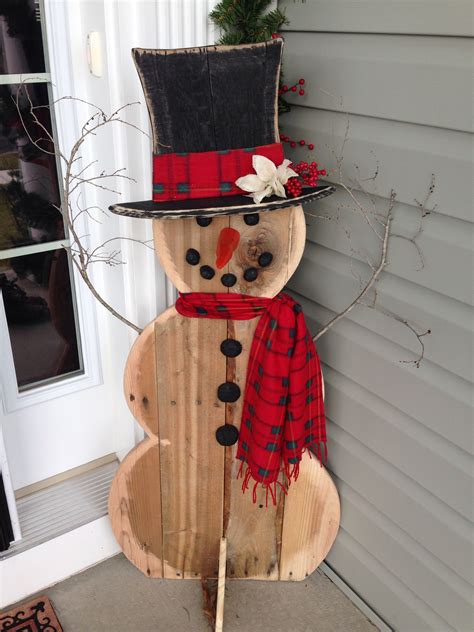 10 Snowman Made Out Of Wood