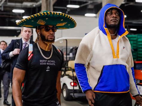 Aaron jones es hijo de padres militares que tuvieron que vivir en muchas ciudades alrededor de mundo cuando vean este domingo a aaron jones llegar al partido con su sombrero, recuerden. 9 memorable images from a Packers game we'd all rather ...